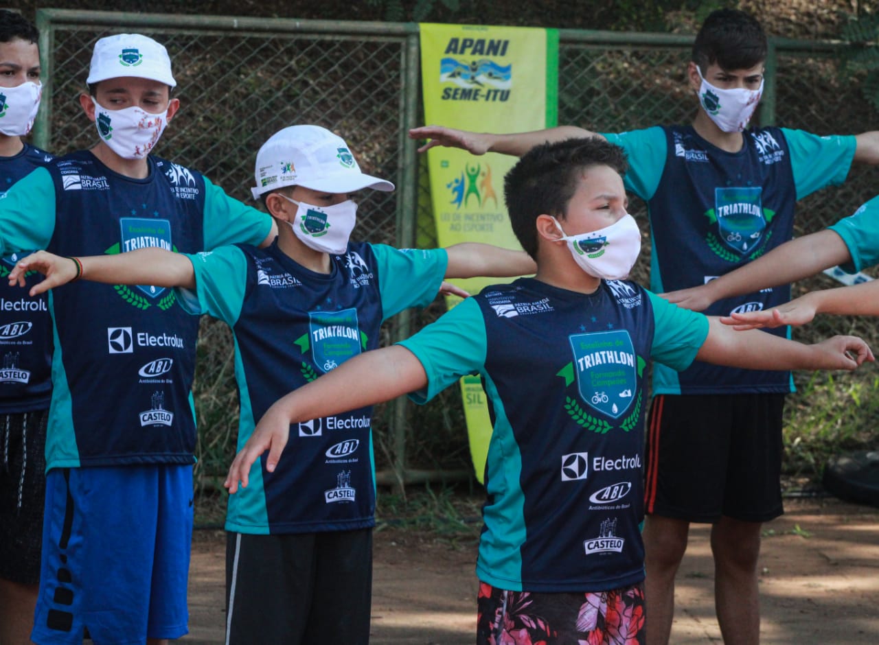 Saúde mental de crianças e adolescentes entra no radar da Escolinha de Triathlon em Campinas