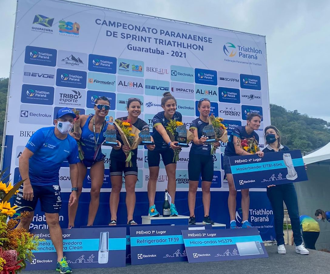 Seleção Escolinha conquista quatro medalhas no Campeonato Paranaense de Triathlon, neste domingo (24)