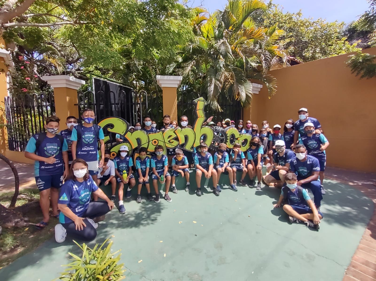 Passeio em parque de aventura encerra ano de evolução da Escolinha de Triathlon em Aquiraz