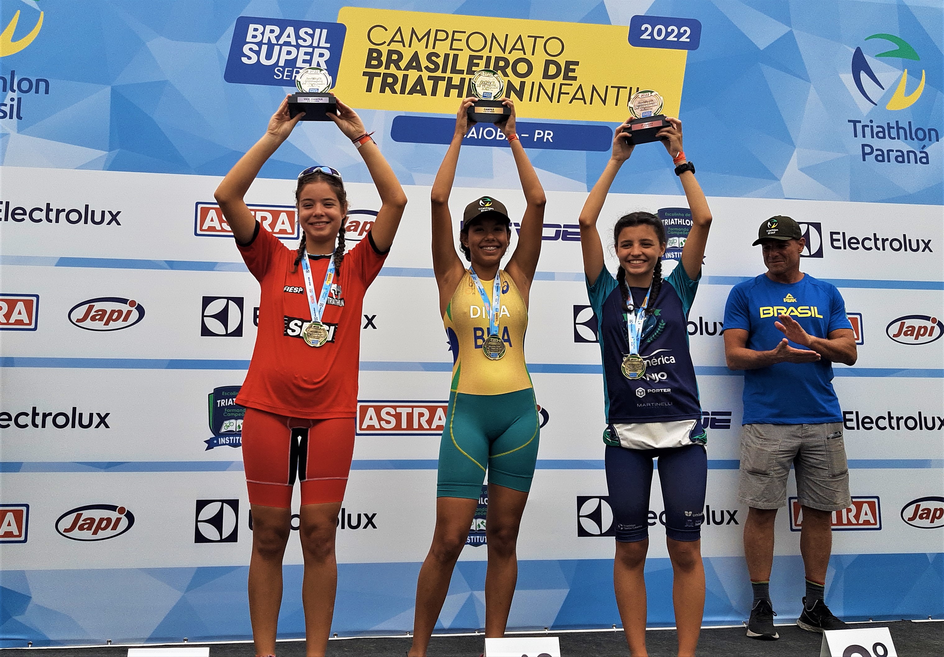 Nova geração de triatletas de Joinville brilha no Campeonato Brasileiro Infantil
